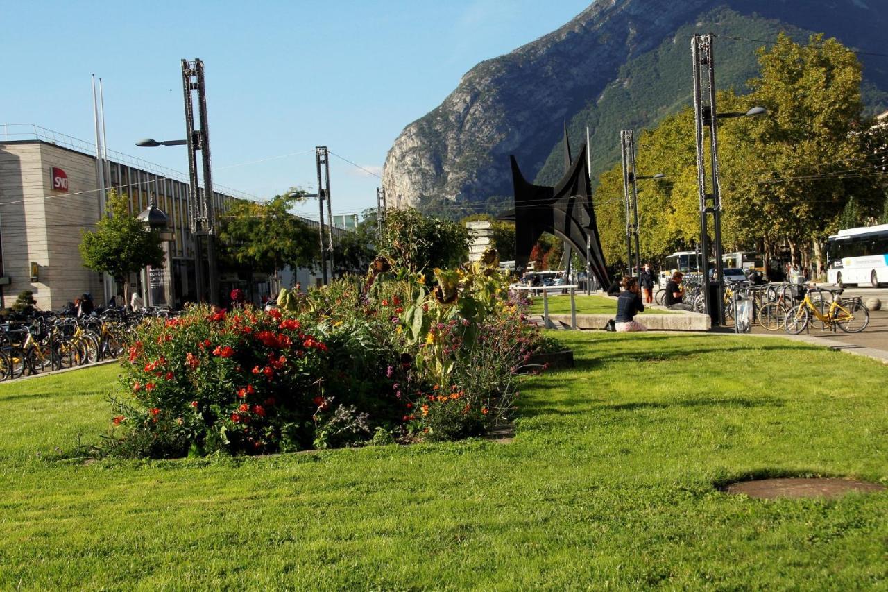 Grenoble Hyper-Centre + Wifi + Netflix Apartment Luaran gambar